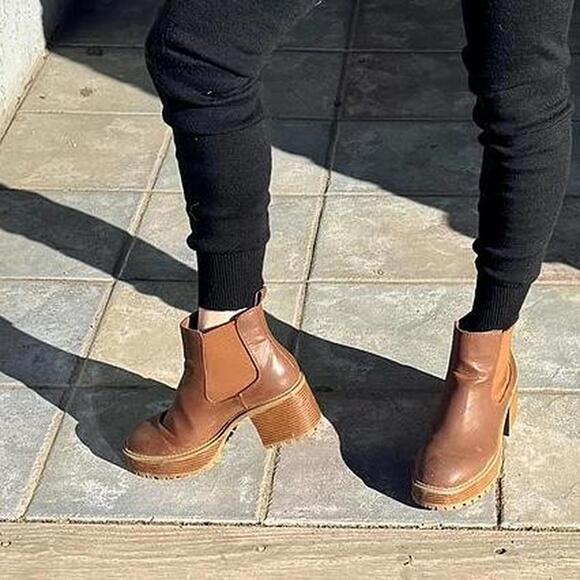 MIA Brown Chelsea Platform Ankle Boots | Women’s 9 - Picture 4 of 6